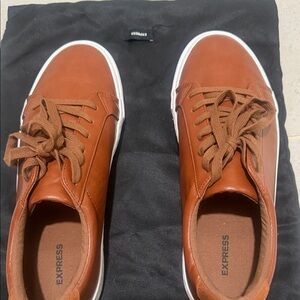 Express Men's Tan Brown Leather Lace-Up Sneakers